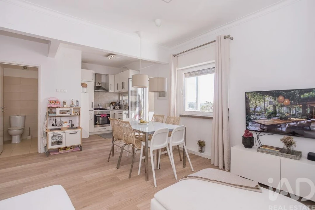 Apartamento T3 para Venda em Ramada e Caneças Foto 1