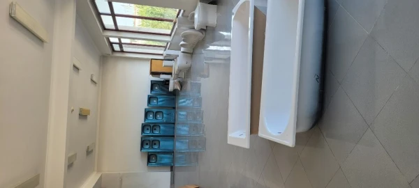 Armazém para Venda em Alverca do Ribatejo e Sobralinho