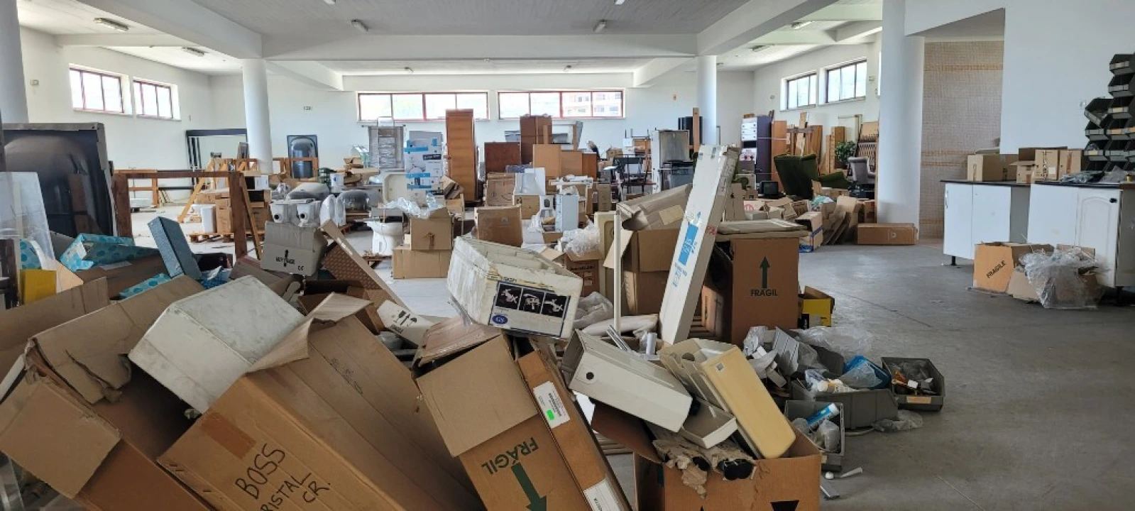 Armazém para Venda em Alverca do Ribatejo e Sobralinho Foto 2