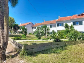 Moradia T3 para Arrendamento em Ericeira