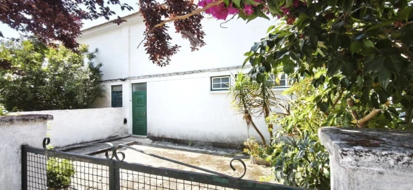 Moradia T3 para Venda em Ribeira de Nisa e Carreiras