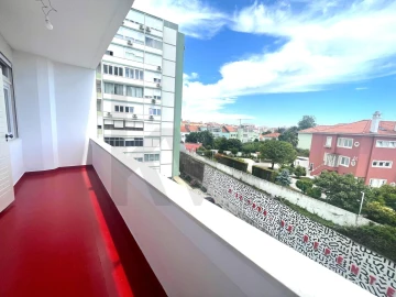 Apartamento T3 para Arrendamento em Alvalade
