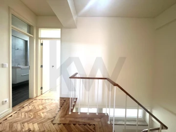 Apartamento T3 para Arrendamento em Alvalade