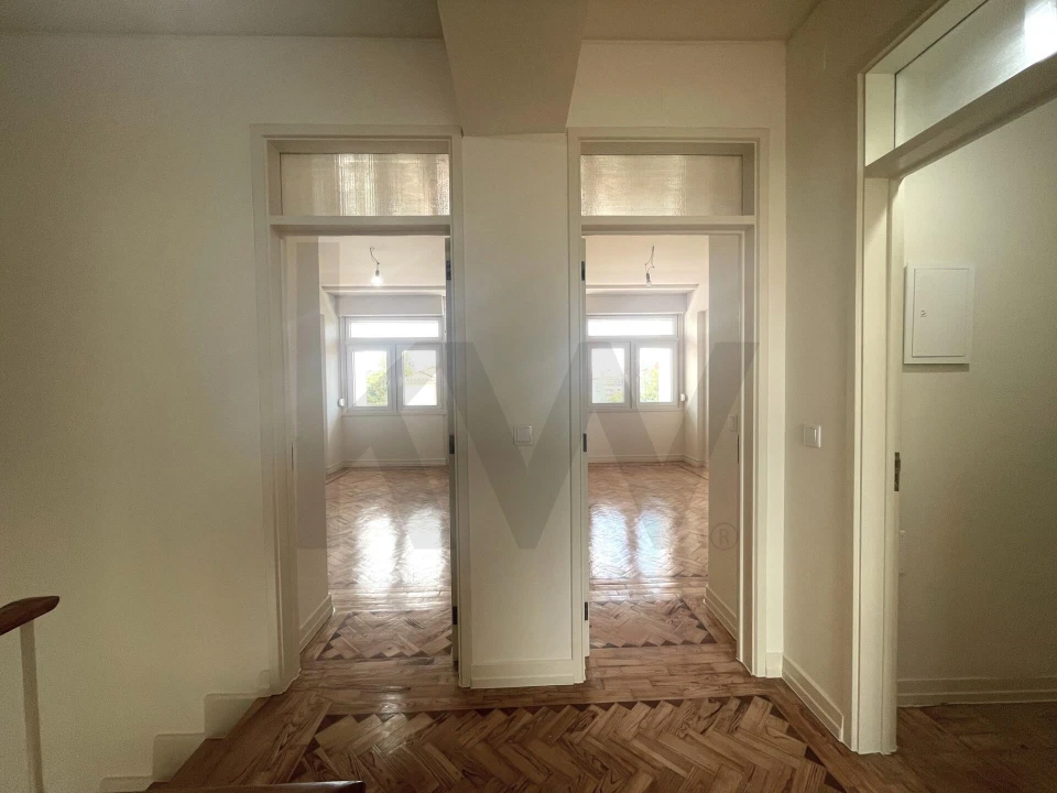 Apartamento T3 para Arrendamento em Alvalade Foto 40