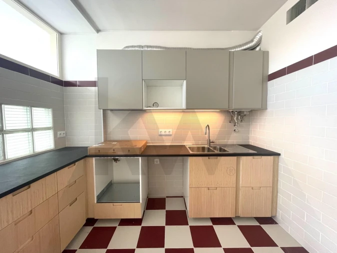 Apartamento T3 para Arrendamento em Alvalade Foto 16