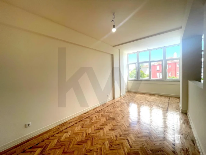 Apartamento T3 para Arrendamento em Alvalade Foto 12