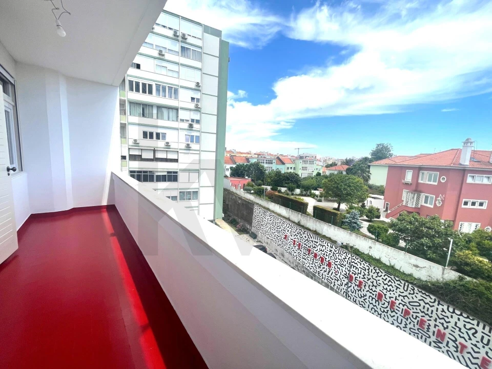 Apartamento T3 para Arrendamento em Alvalade Foto 31
