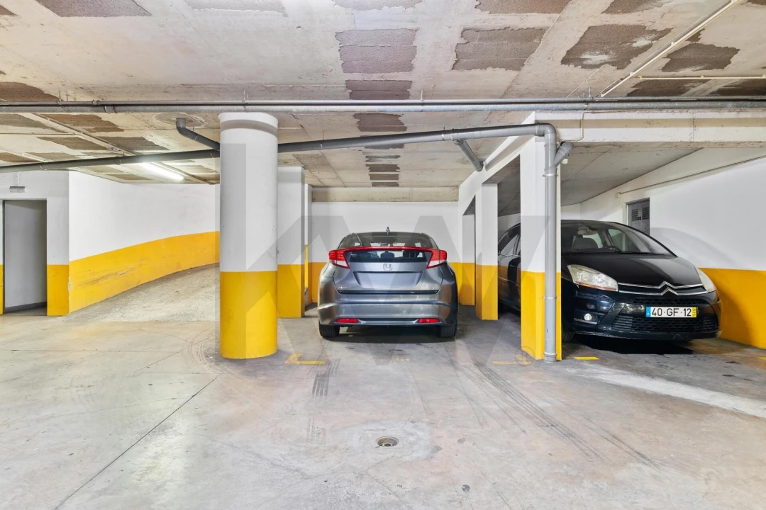 Apartamento T2 para Venda em Caniço Foto 19