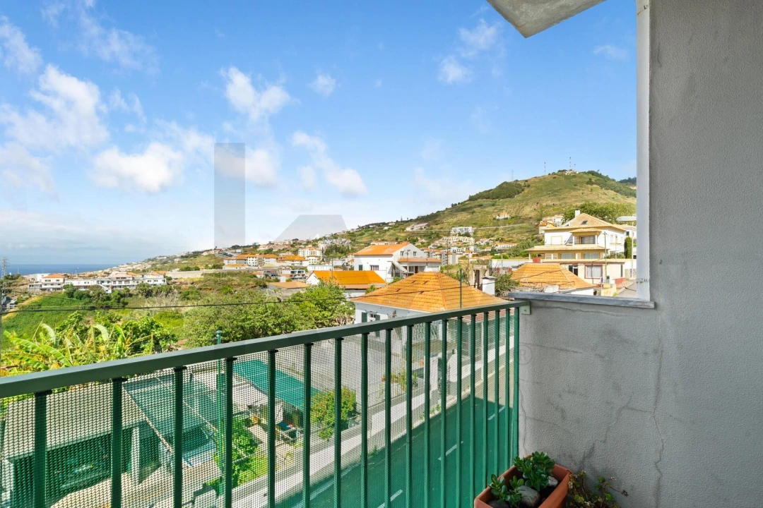 Apartamento T2 para Venda em Caniço Foto 8