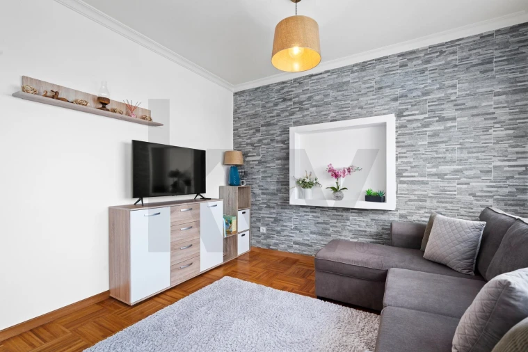 Apartamento T2 para Venda em Caniço Foto 4