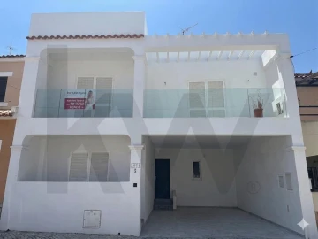 Moradia T5 para Venda em Alvor