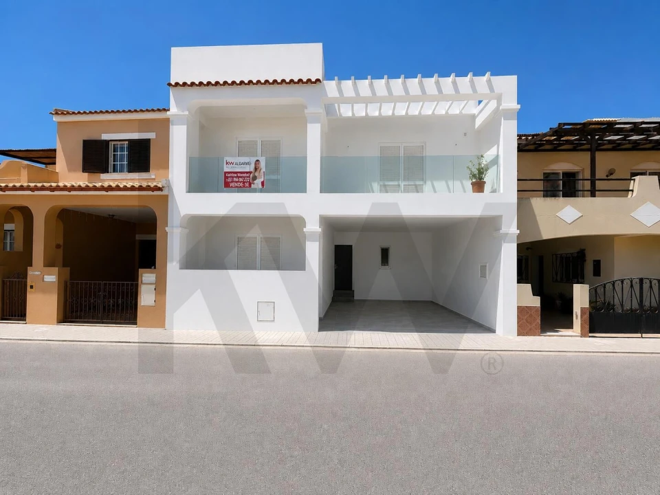 Moradia T5 para Venda em Alvor Foto 1