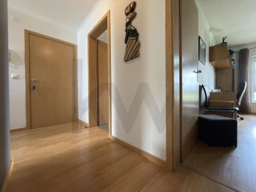 Apartamento T2 para Venda em Rosto do Cão (Livramento)