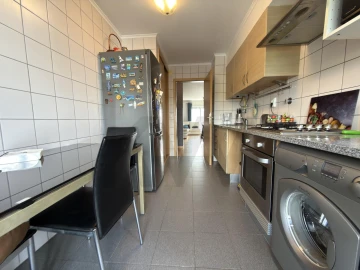 Apartamento T2 para Venda em Rosto do Cão (Livramento)