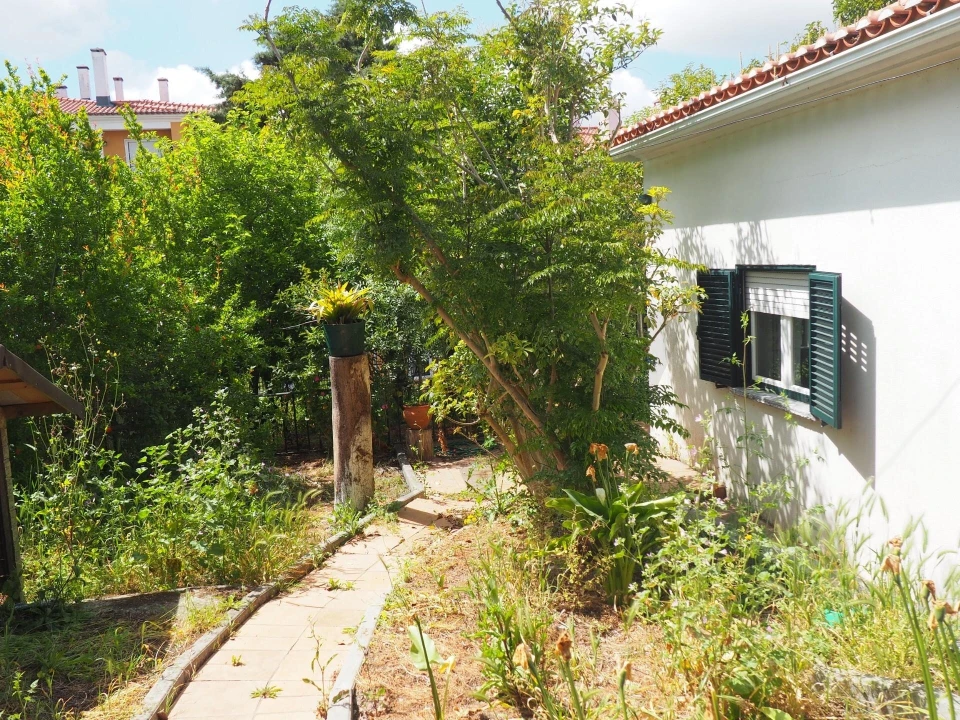 Moradia T4 para Venda em Venda do Pinheiro e Santo Estêvão das Galés Foto 28