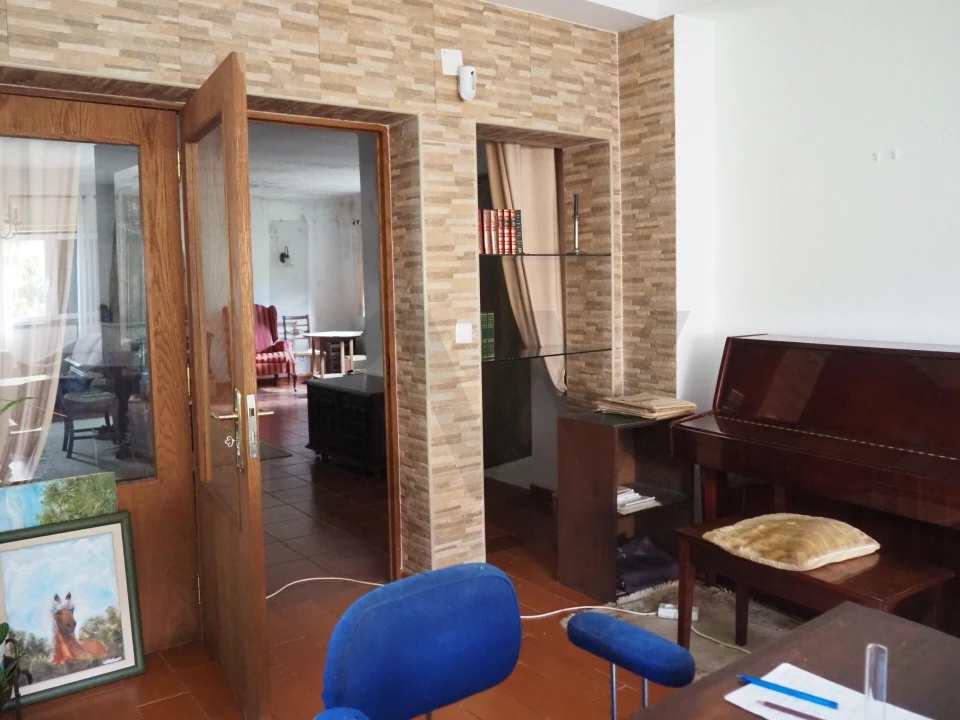 Moradia T4 para Venda em Venda do Pinheiro e Santo Estêvão das Galés Foto 4