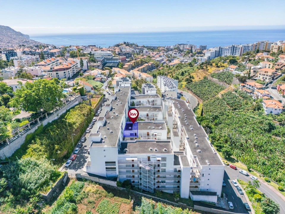 Apartamento T3 para Venda em Santo Antonio Foto 1