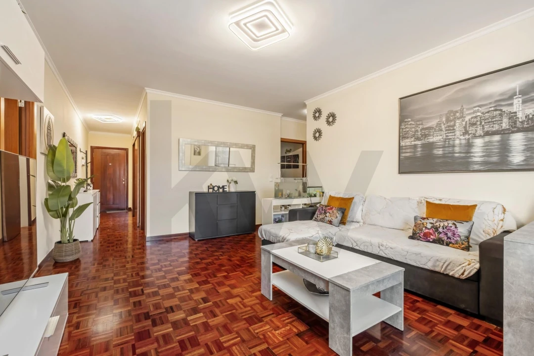 Apartamento T3 para Venda em Santo Antonio Foto 2