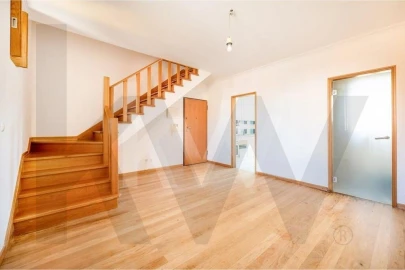Apartamento T1 para Arrendamento em Lumiar