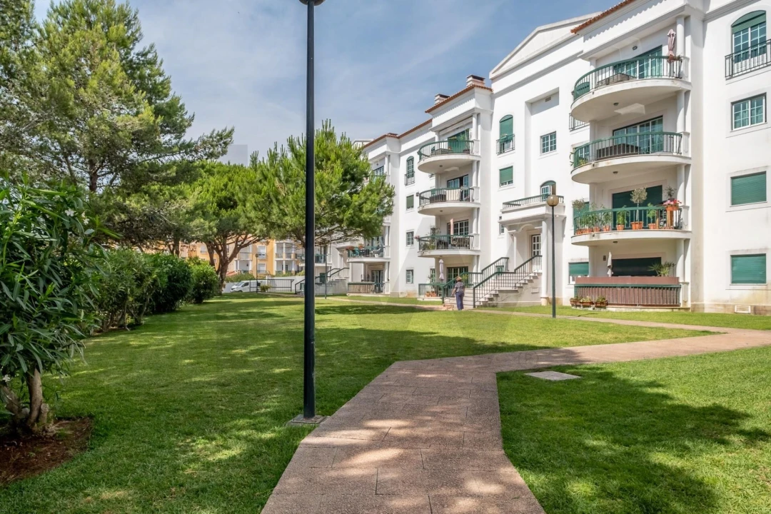 Apartamento T2 para Venda em Alcabideche Foto 1