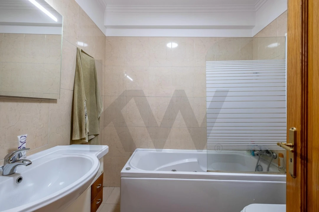 Apartamento T2 para Venda em Alcabideche Foto 25