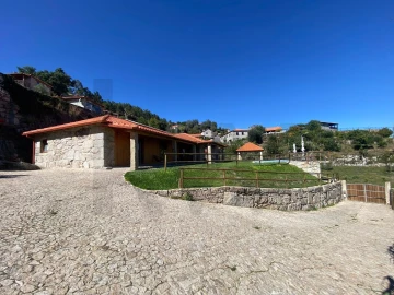 Moradia T3 para Venda em Caçarilhe e Infesta