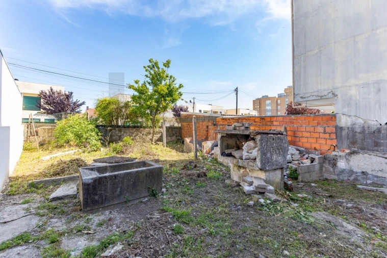 Moradia T2 para Venda em Cidade da Maia Foto 21