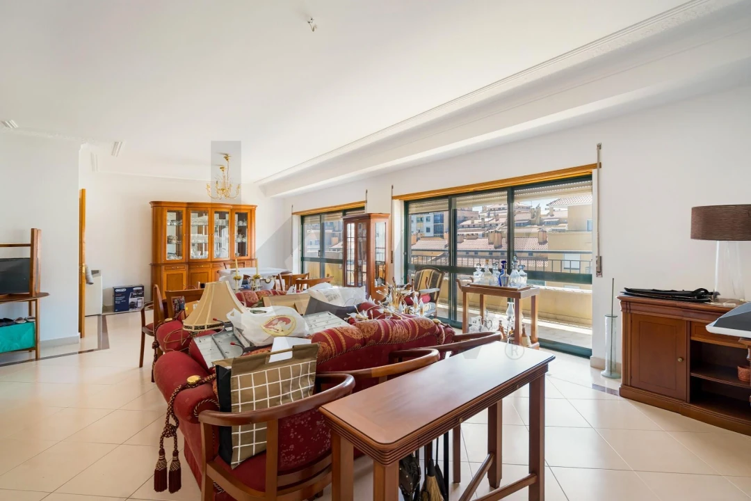 Apartamento T2 para Venda em Queluz e Belas Foto 7