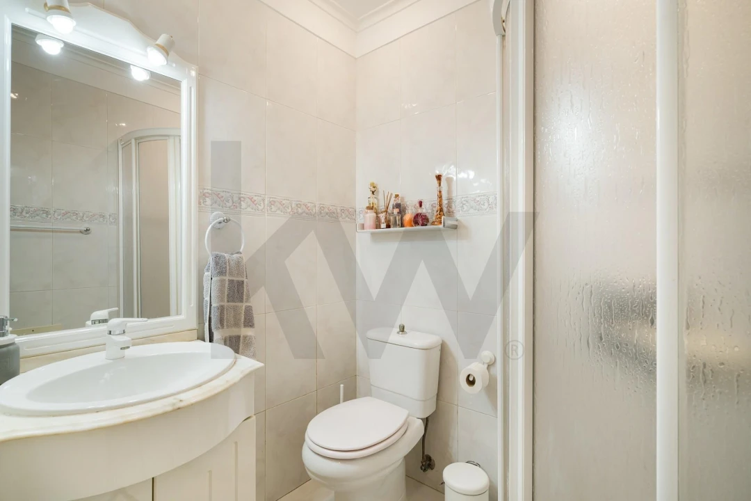 Apartamento T2 para Venda em Queluz e Belas Foto 18