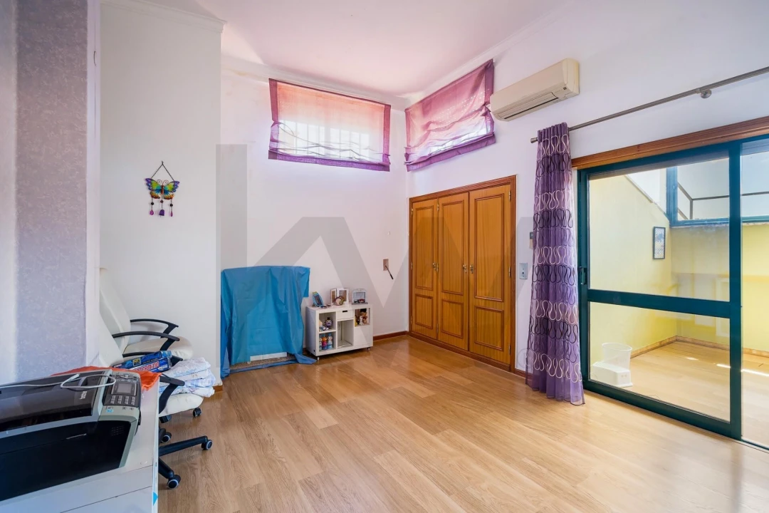 Apartamento T2 para Venda em Queluz e Belas Foto 23