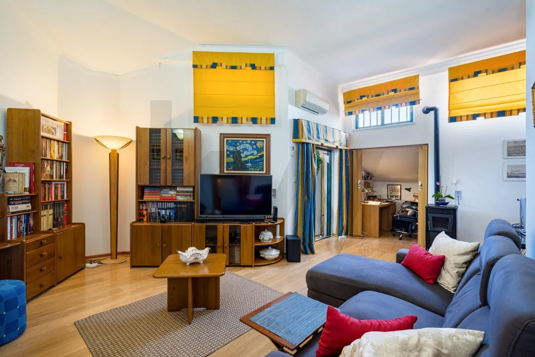 Apartamento T2 para Venda em Queluz e Belas Foto 16