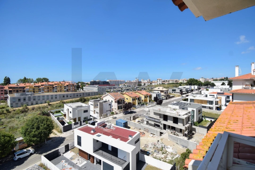 Apartamento T4 para Venda em Carcavelos e Parede Foto 30