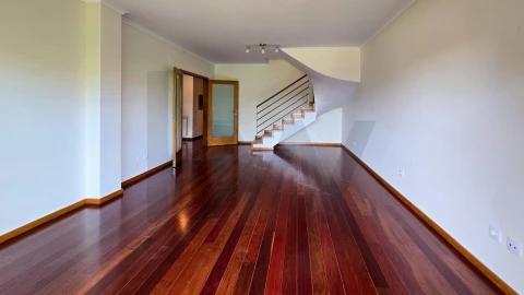 Apartamento T3 para Venda em São Felix da Marinha