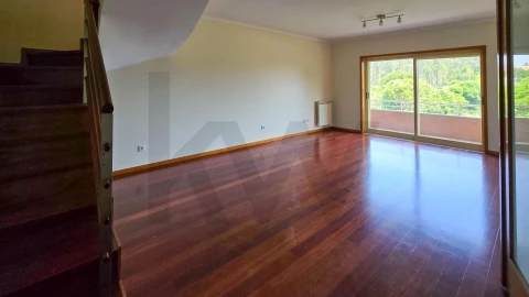 Apartamento T3 para Venda em São Felix da Marinha