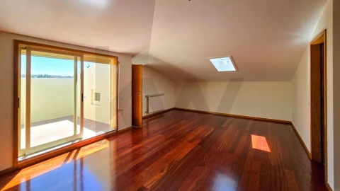 Apartamento T3 para Venda em São Felix da Marinha