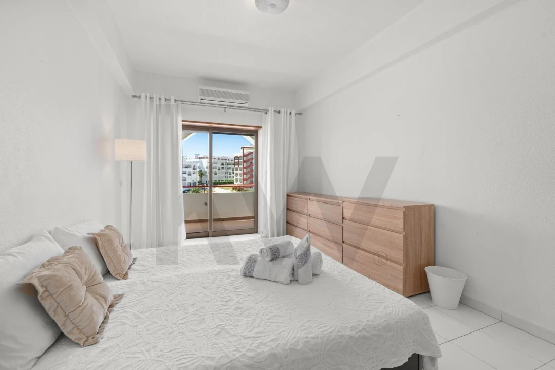 Apartamento T2 para Venda em Porches Foto 18
