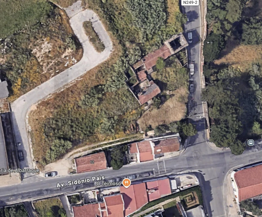 Terreno para Venda em Agualva e Mira-Sintra Foto 1