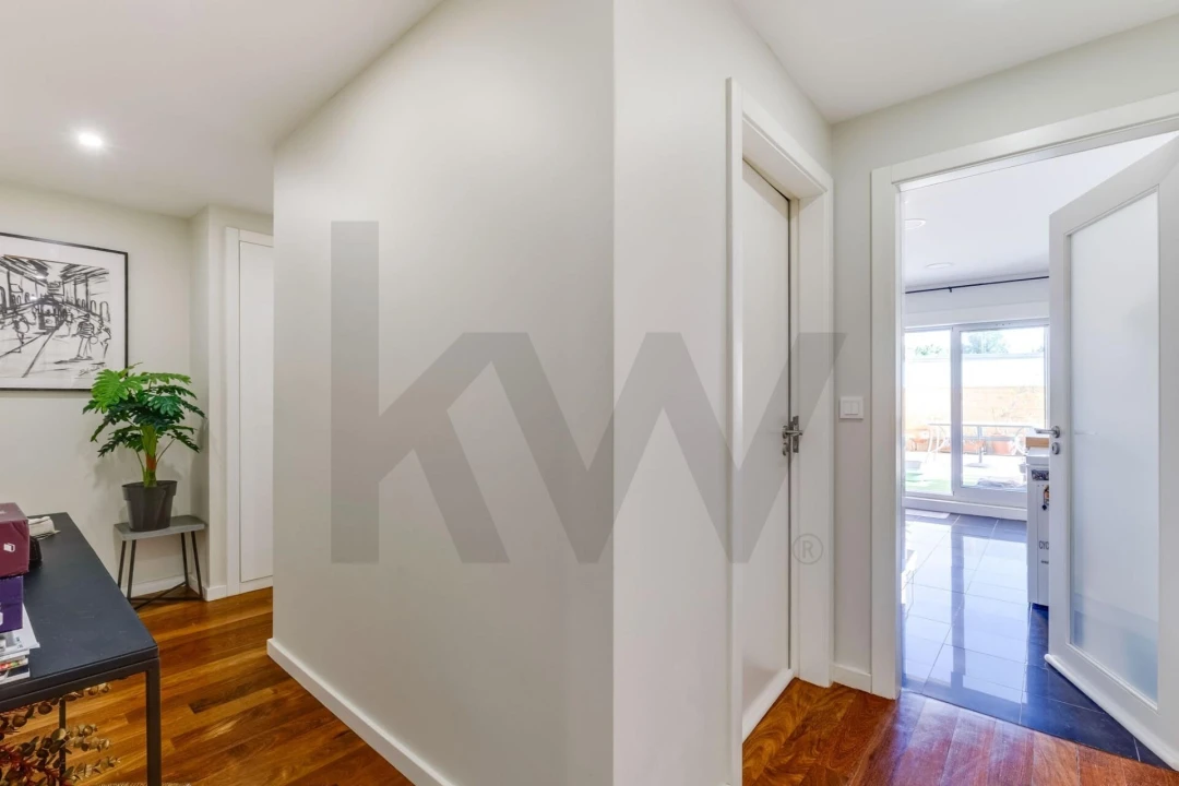 Apartamento T2 para Venda em Ramalde Foto 18