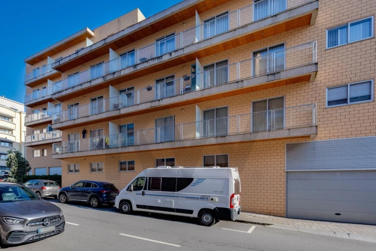 Apartamento T2 para Venda em Ramalde Foto 38