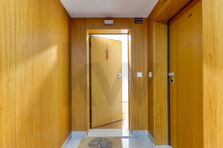 Apartamento T2 para Venda em Ramalde Foto 33