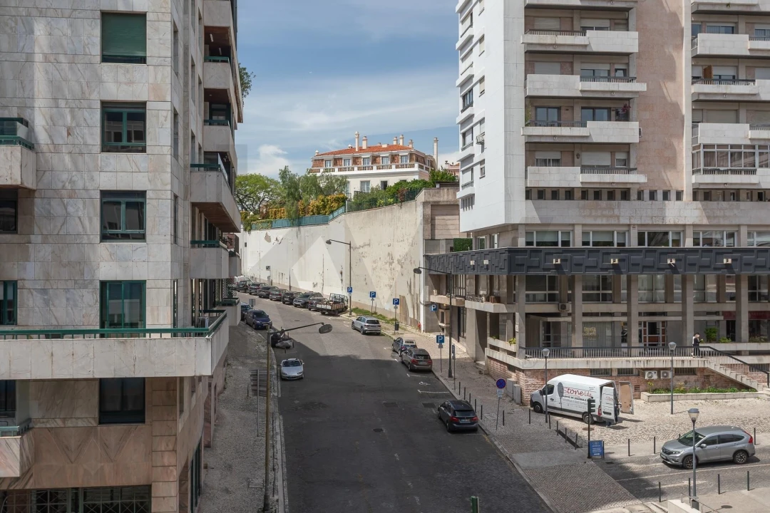 Apartamento T5 para Arrendamento em Estrela Foto 12