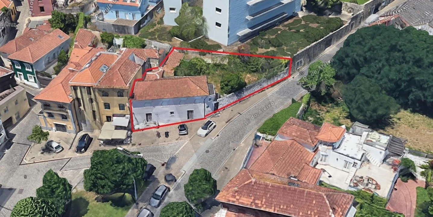 Moradia T3 para Venda em Lordelo do Ouro e Massarelos Foto 9