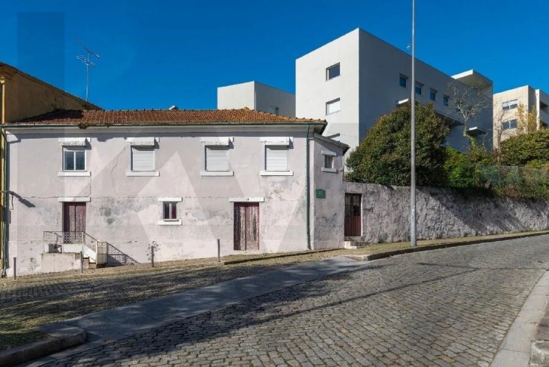 Moradia T3 para Venda em Lordelo do Ouro e Massarelos Foto 1