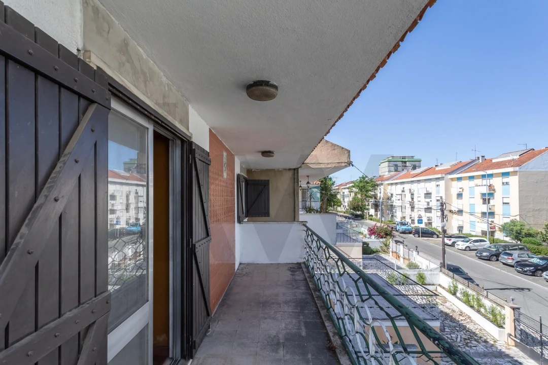 Moradia T5 para Venda em Loures Foto 33