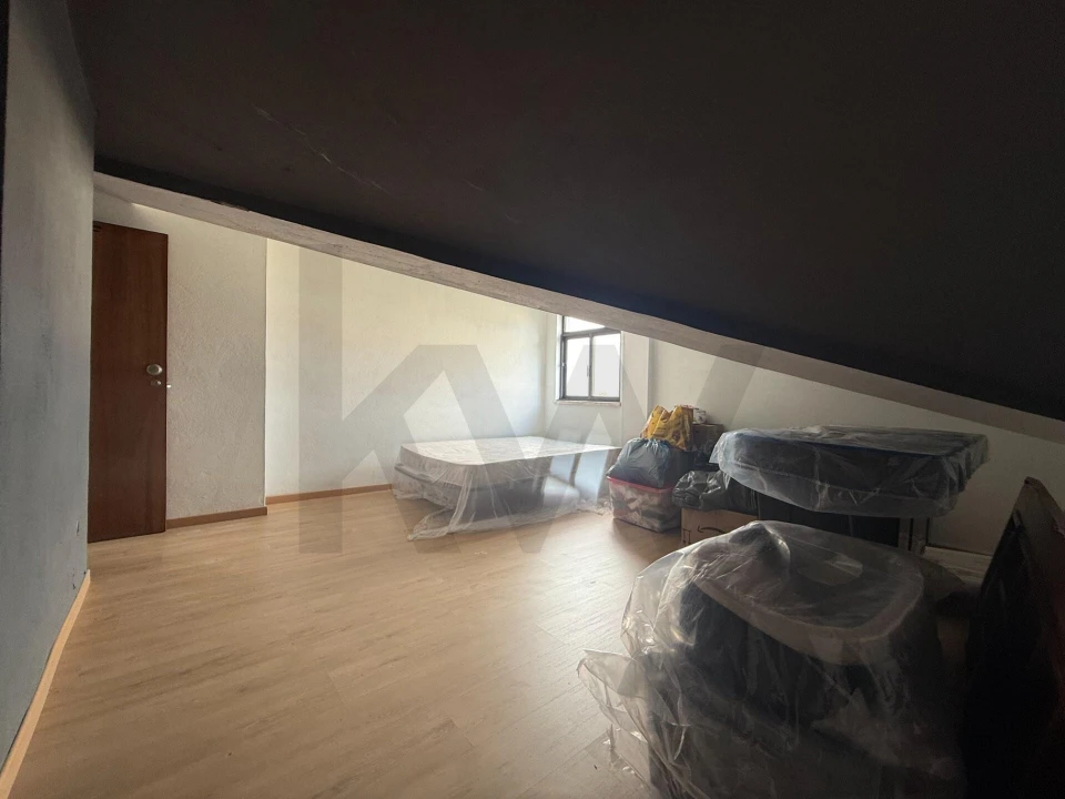 Apartamento T3 para Venda em Avelãs de Ambom e Rocamondo Foto 25