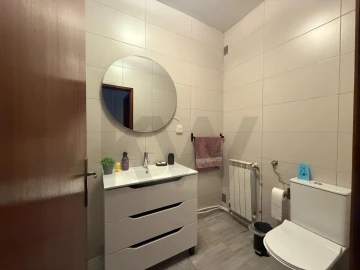 Apartamento T3 para Venda em Avelãs de Ambom e Rocamondo