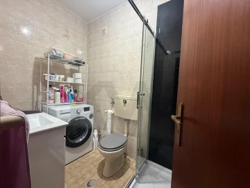 Apartamento T3 para Venda em Avelãs de Ambom e Rocamondo