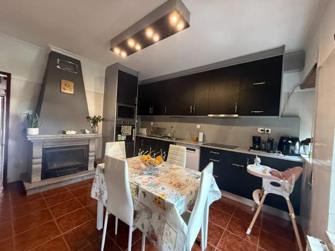 Apartamento T3 para Venda em Avelãs de Ambom e Rocamondo Foto 2
