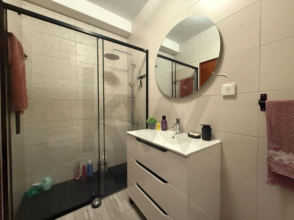 Apartamento T3 para Venda em Avelãs de Ambom e Rocamondo Foto 17