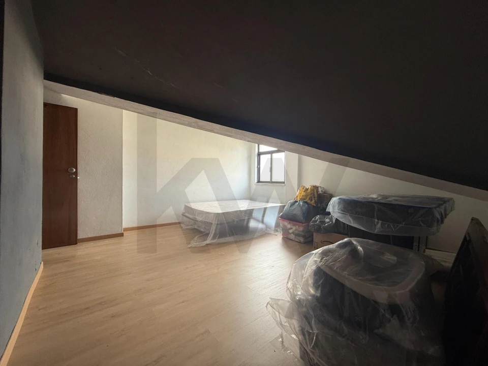 Apartamento T3 para Venda em Avelãs de Ambom e Rocamondo Foto 28